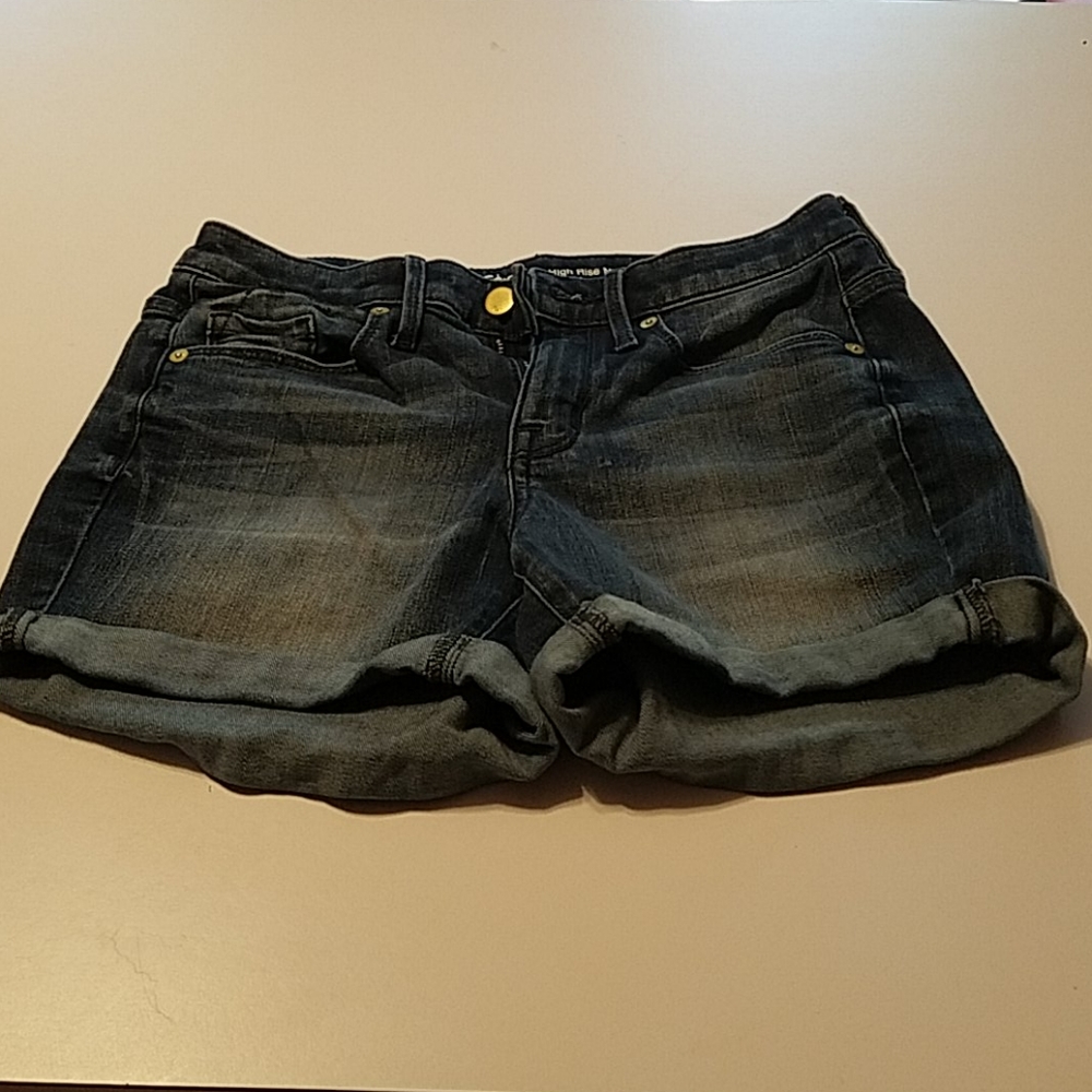 Mossino high rise midi shorts